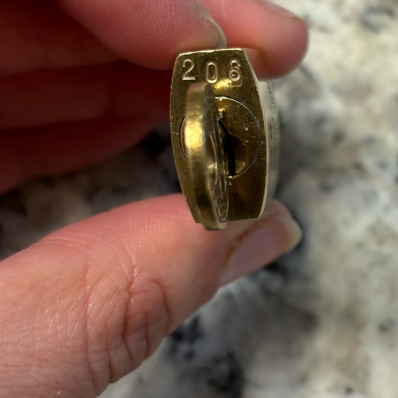 Louis Vuitton ✨RARE ✨Bright 🔆 Gold Padlock and Key #206 - Picture 5 of 5